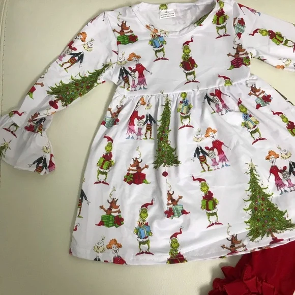 The Grinch Christmas Cute Pants Outfit, Size 6/7 - Picture 3 of 15